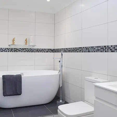 Can-y-mor - Uk13379 * Earby